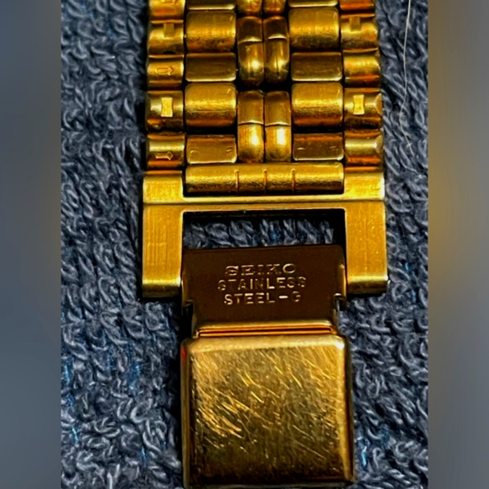 Seiko Gold Tone Men's‎ Dress Watch - Picture 9 of 13